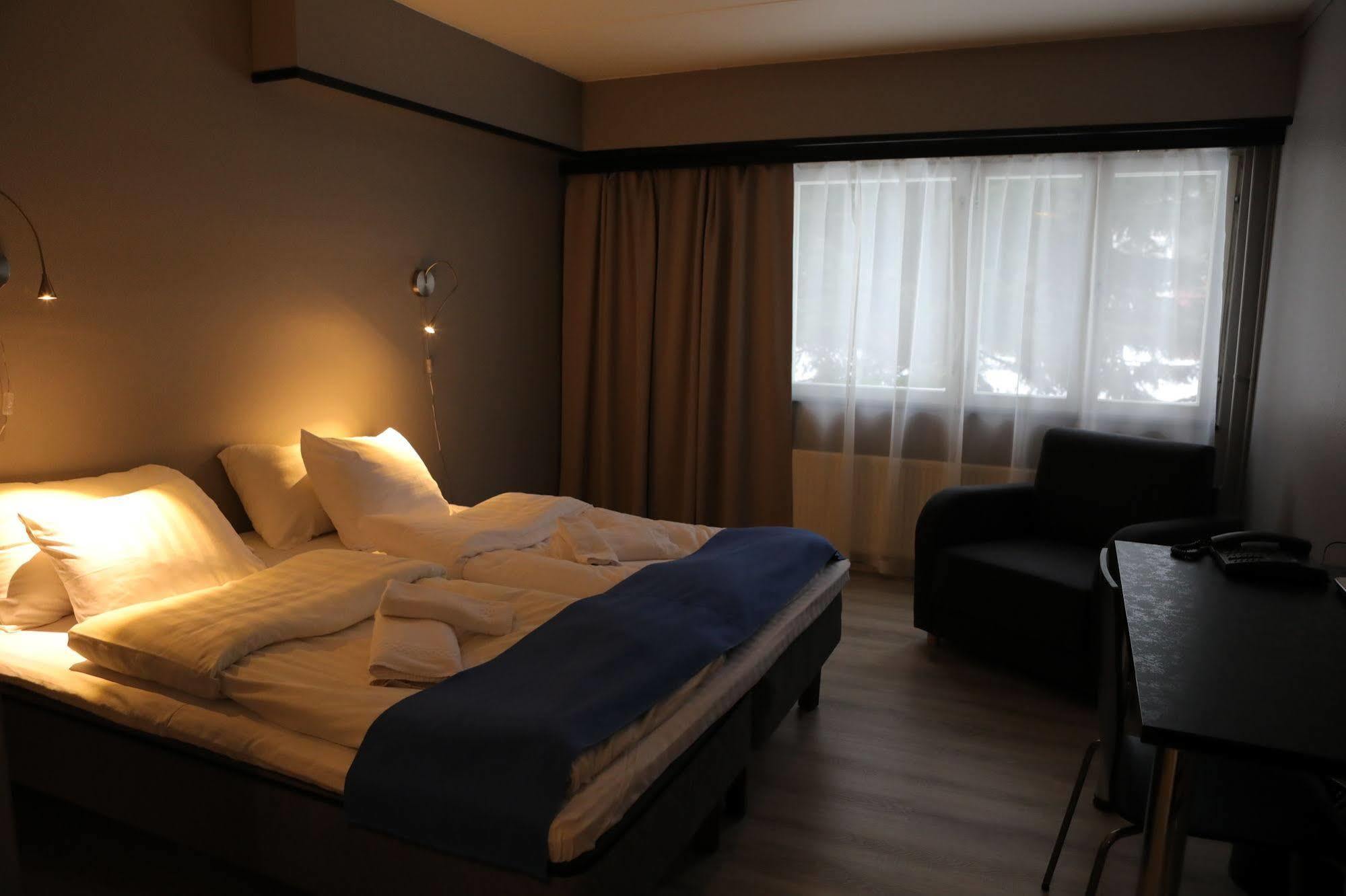 Hotel Nukkumatti Коккола Екстер'єр фото